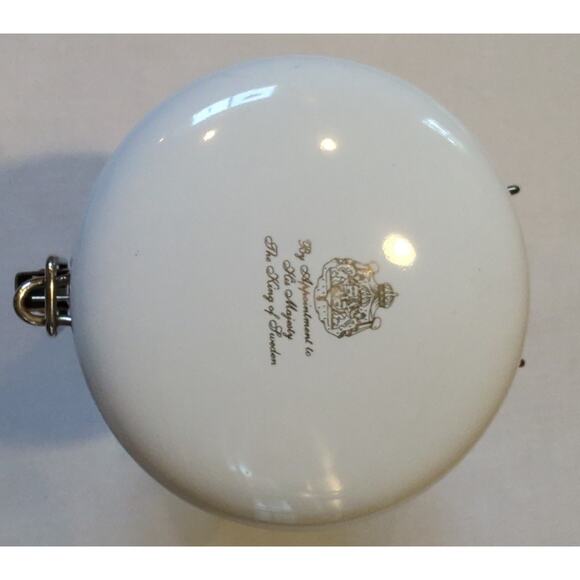 Gevalia Kaffe White & Gold Coffee Tea Ceramic Canister Airtight Hinge Lock 7.5" - Picture 5 of 9